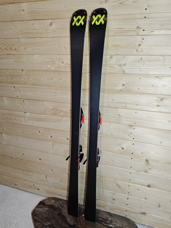 LYŽE VOLKL RACETIGER SL WORLD CUP FIS 157CM --MODEL 2025--